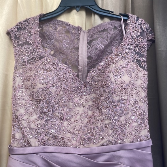 Dust pink Badgley Mischka dress - Picture 2 of 7